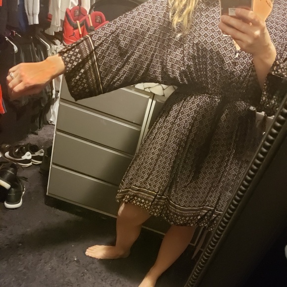 2 for $30 NWOT Entro boho dress! - Picture 2 of 5